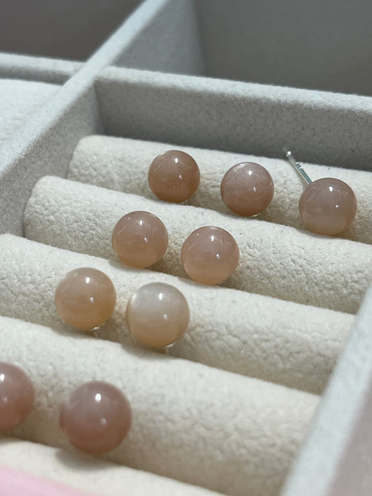 Sunstone Stud Earrings: S925